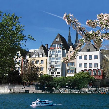 Hotel Roemerhafen Köln Exteriör bild